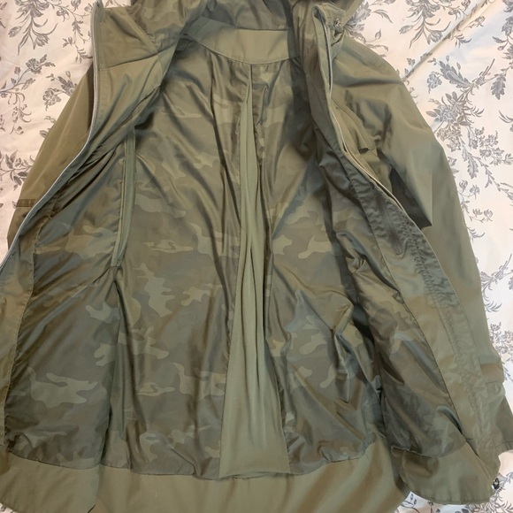 RARE Lululemon Fo Drizzle Jacket Savasana Camo - Picture 4 of 10